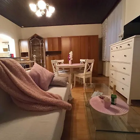 Apartment Casa Lauda In Bad Voeslau