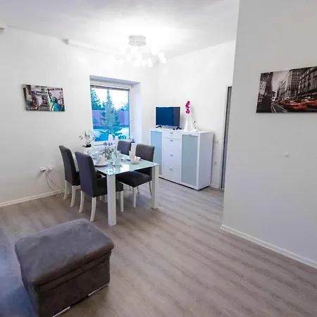 Casa Lauda In Apartment
